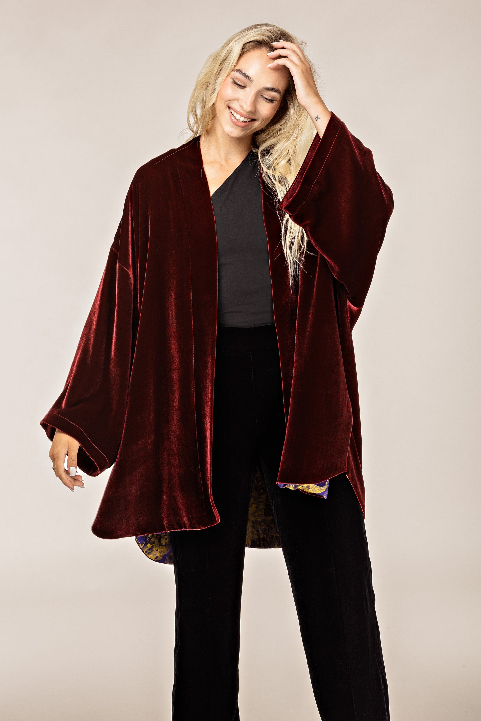 Reversible kimono