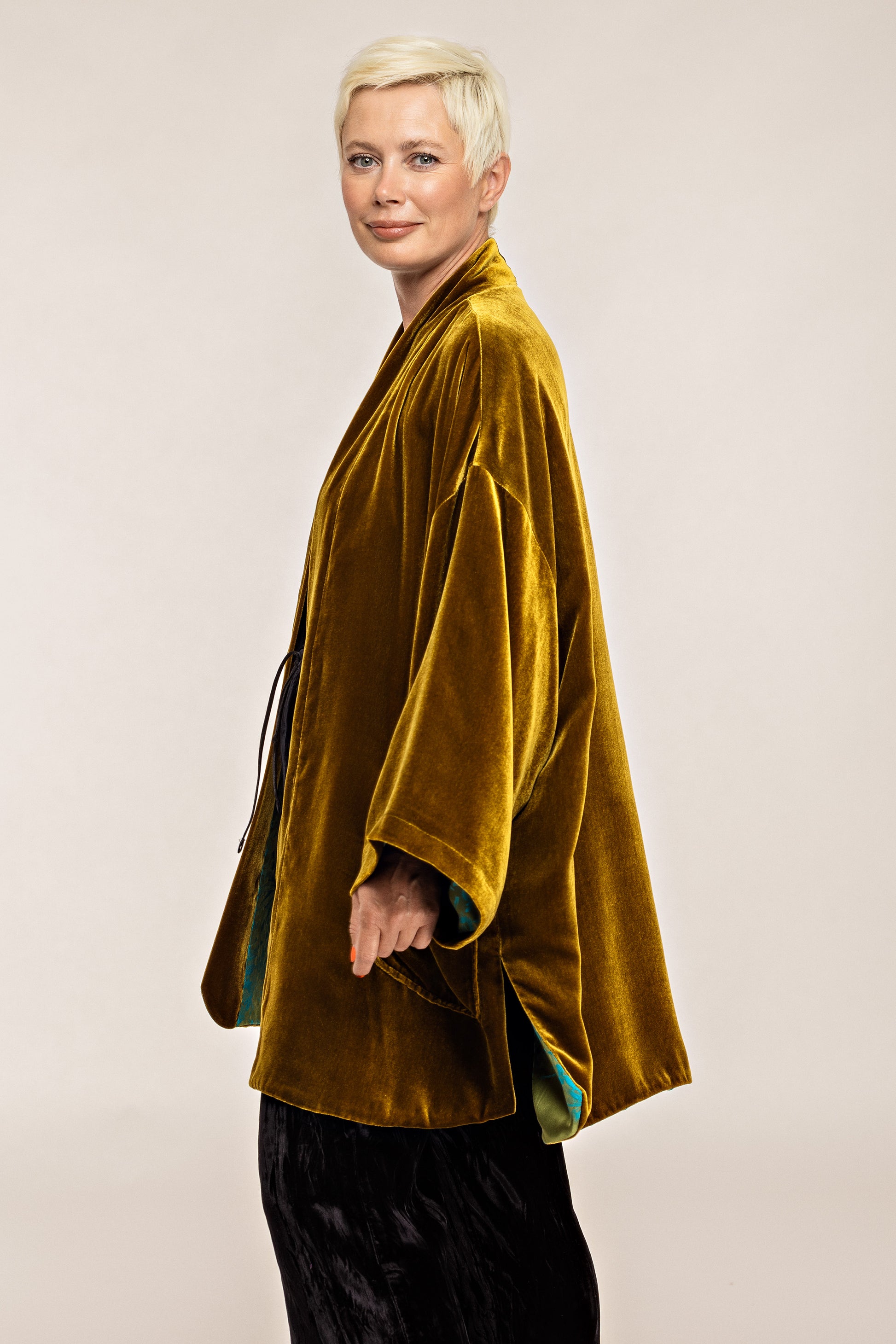 Reversible kimono