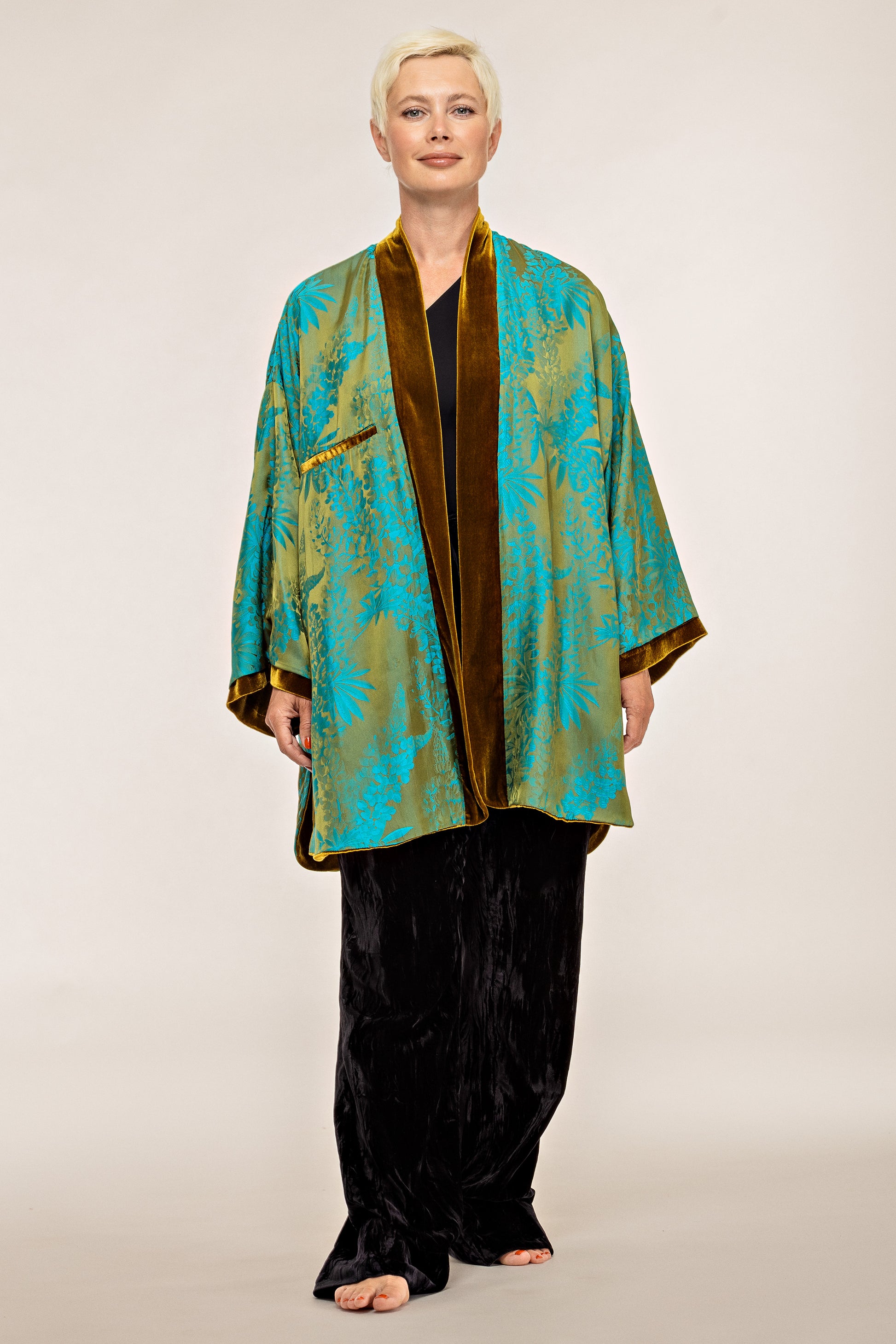 Reversible kimono