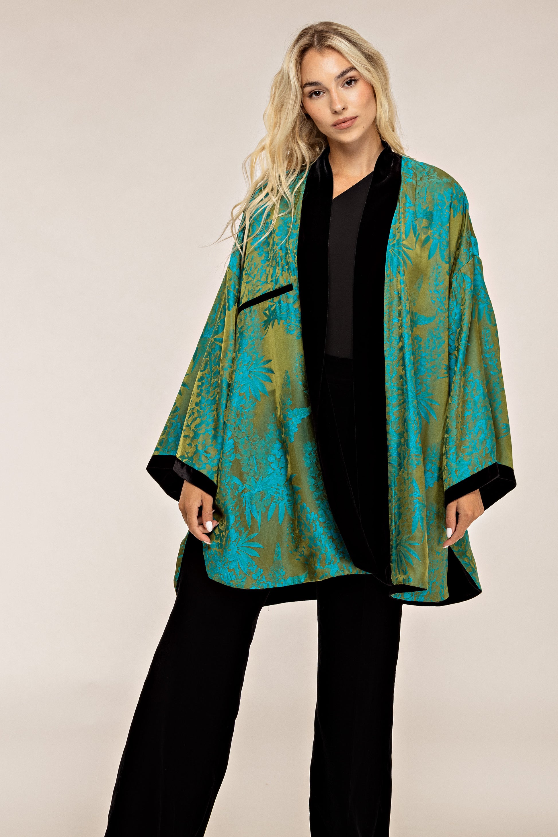 Reversible kimono